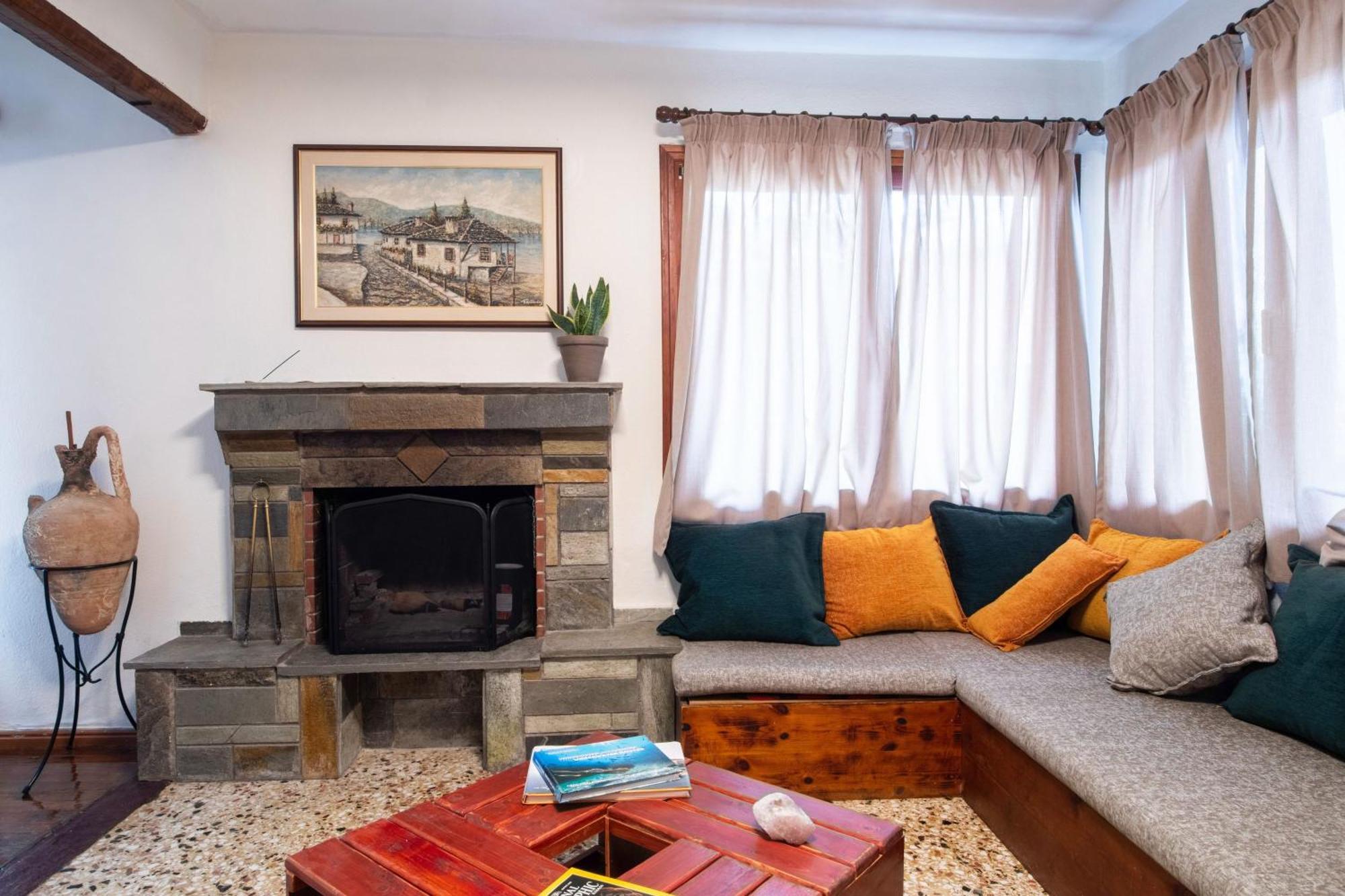 2 Bedroom Art House In Kavala Exterior foto